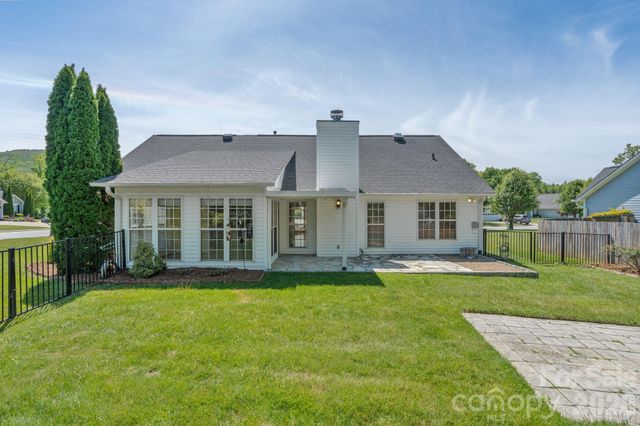 446 Planters Creek Road, Fletcher, NC 28732