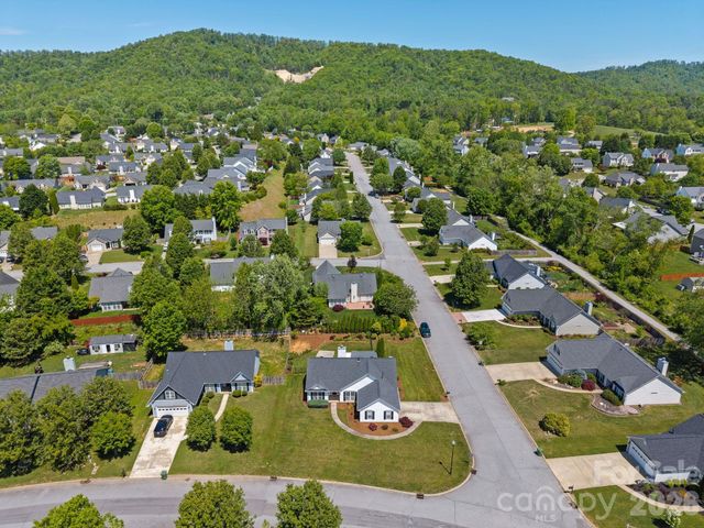 446 Planters Creek Road, Fletcher, NC 28732