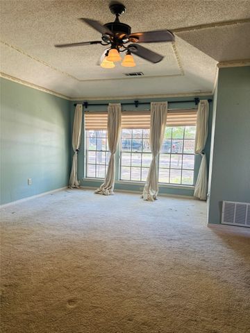 1620 Oak Meadow Drive, Irving, TX 75061