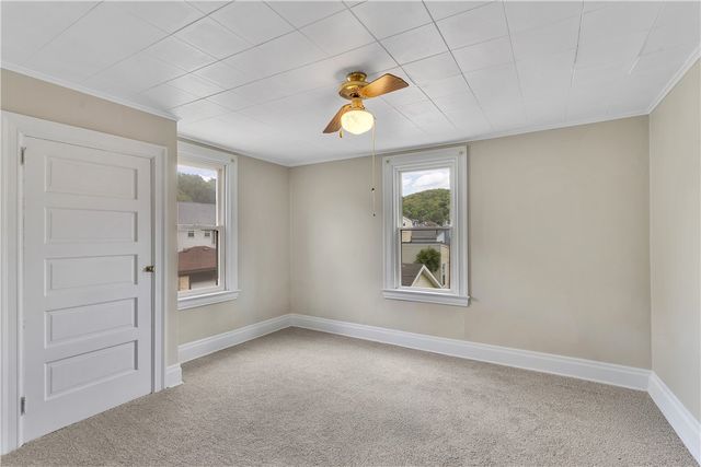 80 Dewey St, Etna, PA 15223
