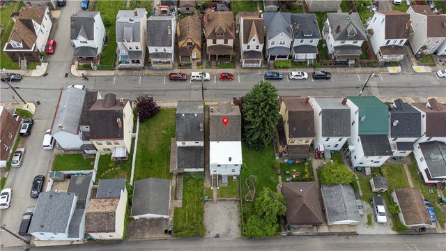 80 Dewey St, Etna, PA 15223