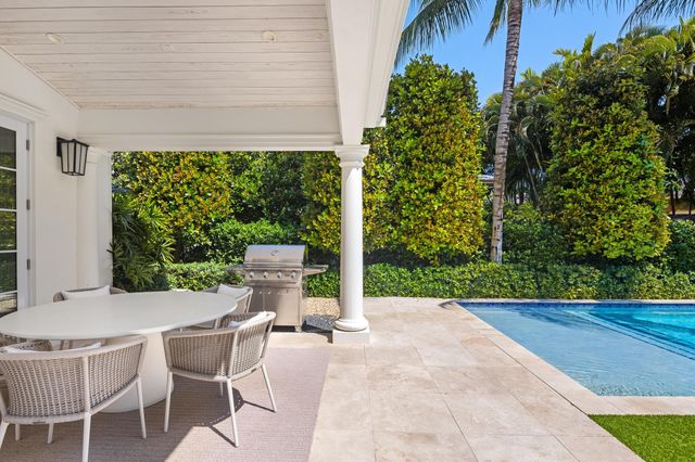 211 Ocean Terrace, Palm Beach, FL 33480