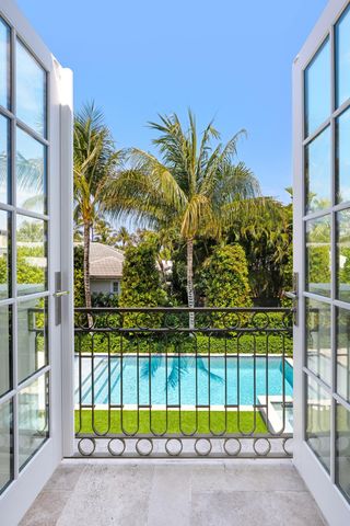 211 Ocean Terrace, Palm Beach, FL 33480