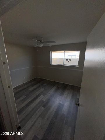 11840 N 49TH Avenue, Glendale, AZ 85304