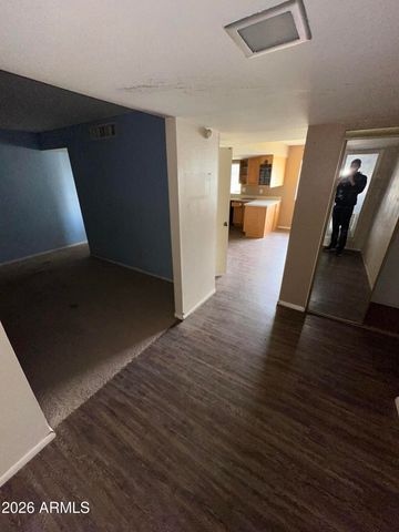 11840 N 49TH Avenue, Glendale, AZ 85304