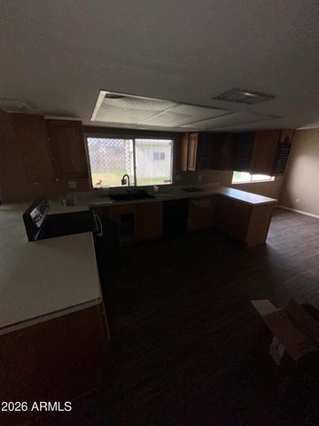 11840 N 49TH Avenue, Glendale, AZ 85304