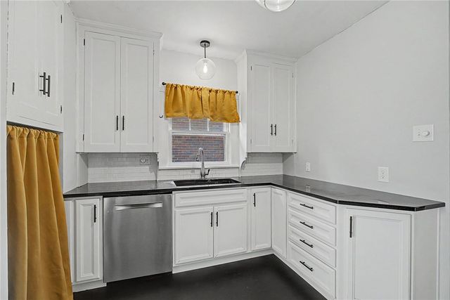 245 Orchard Drive, Oakwood, OH 45419