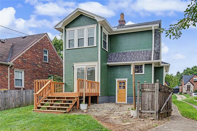 245 Orchard Drive, Oakwood, OH 45419