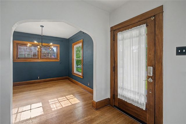 245 Orchard Drive, Oakwood, OH 45419