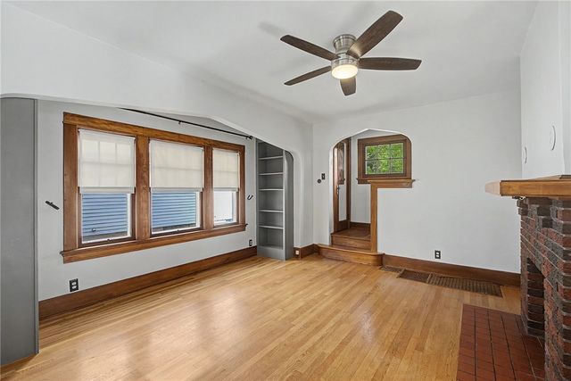 245 Orchard Drive, Oakwood, OH 45419