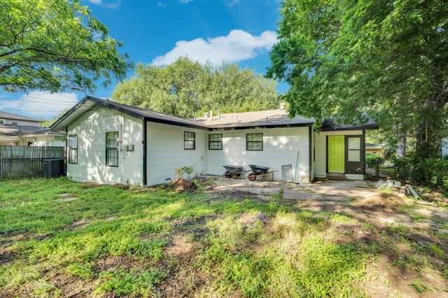 772 Fernwood Street, Fort Worth, TX 76114