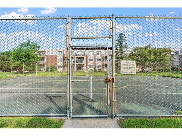 2801 Flag Avenue N 314, New Hope, MN 55427