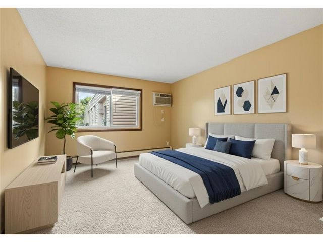 2801 Flag Avenue N 314, New Hope, MN 55427