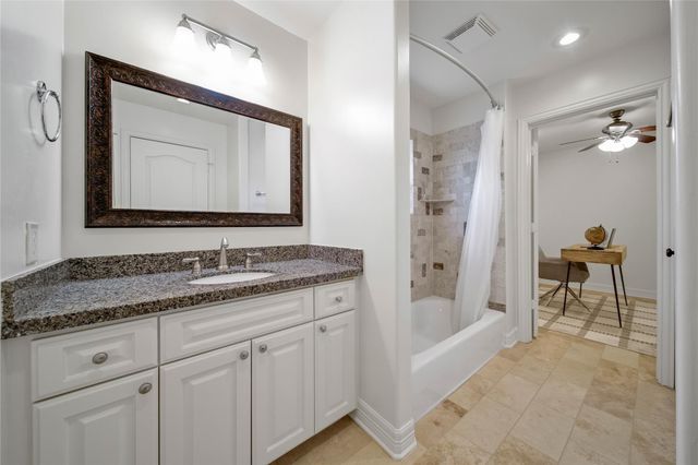 1831 Seamist Court, Houston, TX 77008