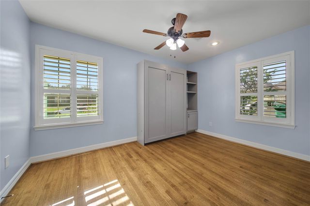 1831 Seamist Court, Houston, TX 77008