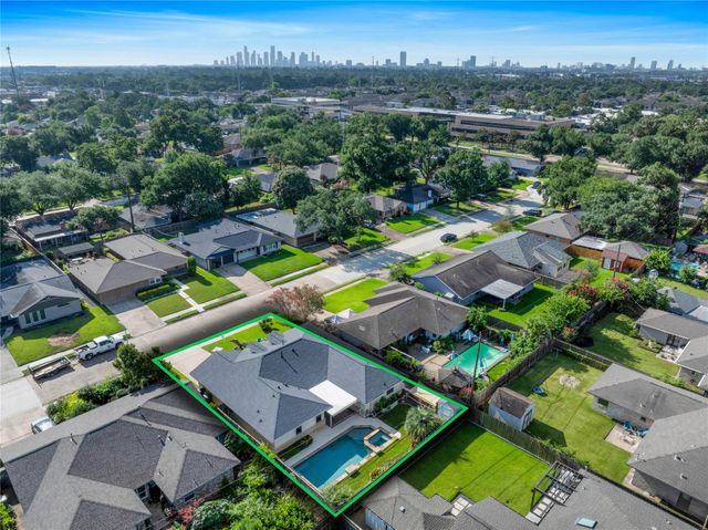 1831 Seamist Court, Houston, TX 77008