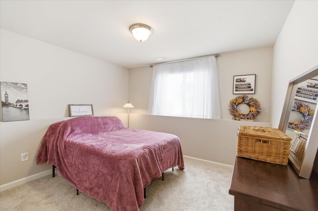 2744 Sycamore River Drive, Fowlerville, MI 48836