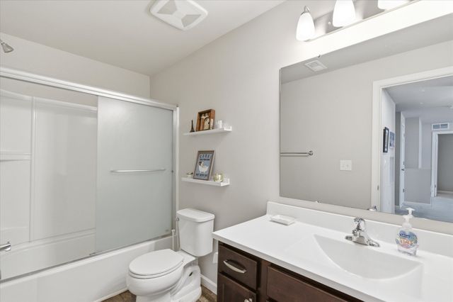 2744 Sycamore River Drive, Fowlerville, MI 48836