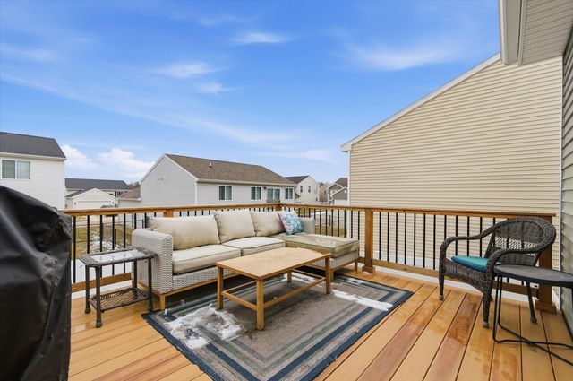 2744 Sycamore River Drive, Fowlerville, MI 48836