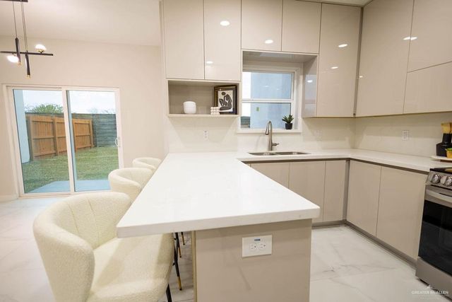 2209 Corales Street, Mission, TX 78573