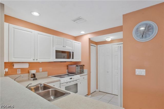 4219 Liron AVE 103, Fort Myers, FL 33916