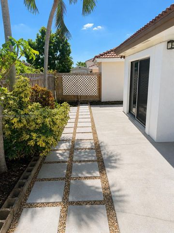 13923 SW 151st Avenue, Miami, FL 33196