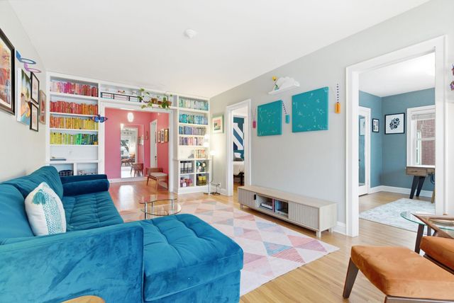 3603 Aldrich Avenue S 200, Minneapolis, MN 55409