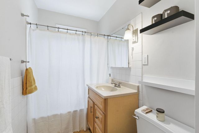 3603 Aldrich Avenue S 200, Minneapolis, MN 55409