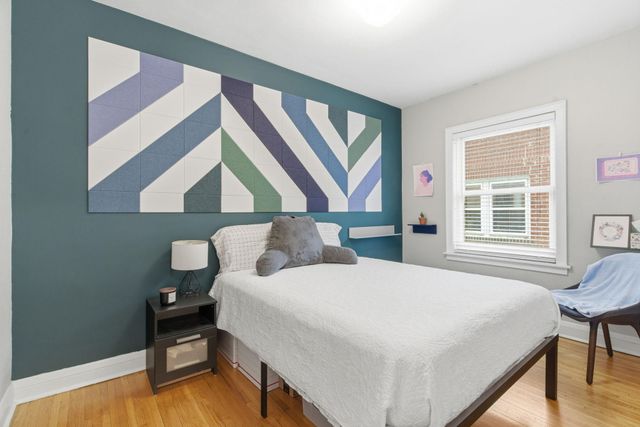 3603 Aldrich Avenue S 200, Minneapolis, MN 55409