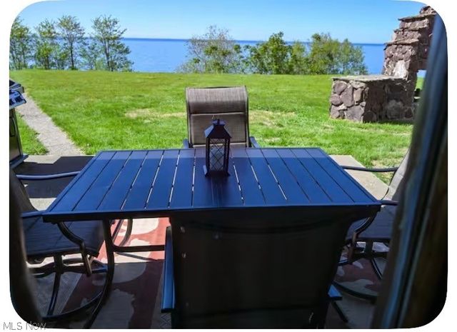 1104 Lake Road, Conneaut, OH 44030