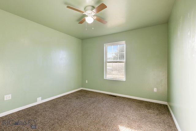 804 Powers Boulevard, Belgrade, MT 59714