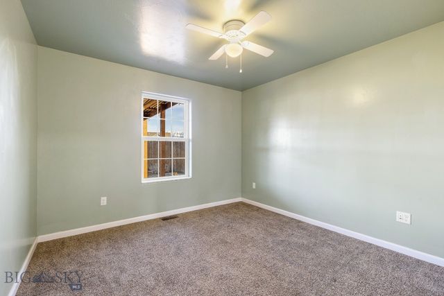 804 Powers Boulevard, Belgrade, MT 59714