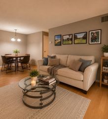 8 Village Rock Ln 3, Natick, MA 01760