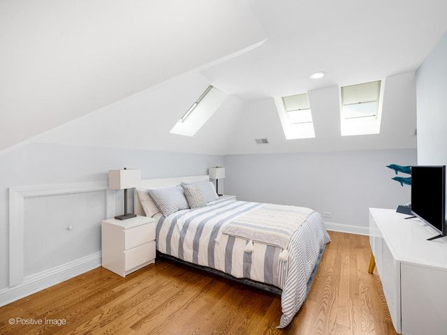 21 S Bruner Street, Hinsdale, IL 60521