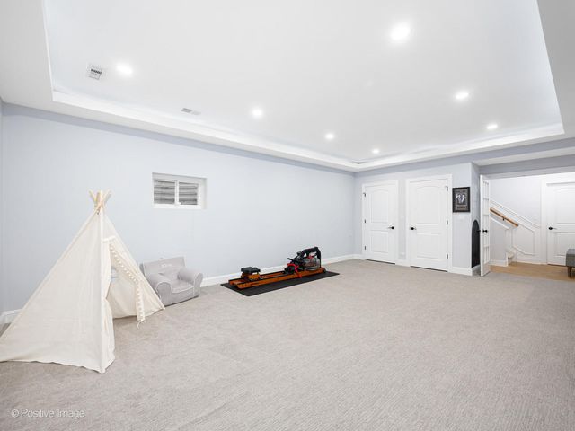 21 S Bruner Street, Hinsdale, IL 60521