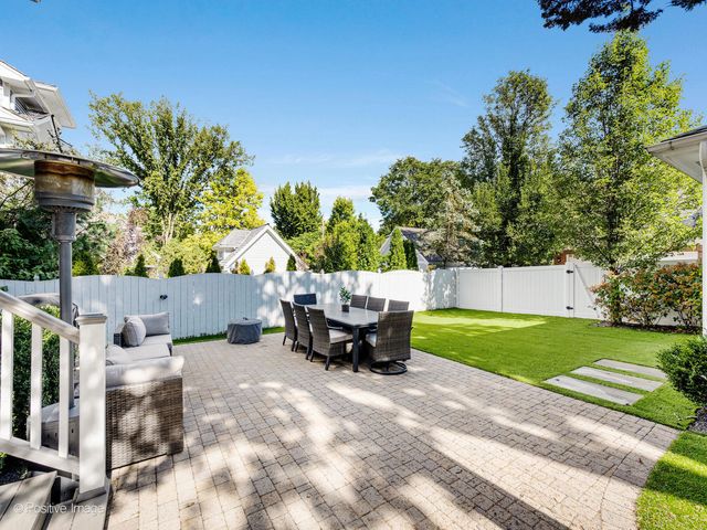 21 S Bruner Street, Hinsdale, IL 60521