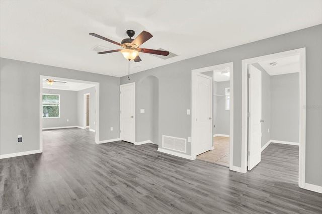 10560 LAKE SEMINOLE TERRACE, Seminole, FL 33772