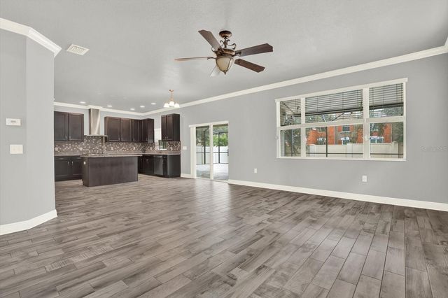 10560 LAKE SEMINOLE TERRACE, Seminole, FL 33772