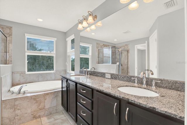 10560 LAKE SEMINOLE TERRACE, Seminole, FL 33772