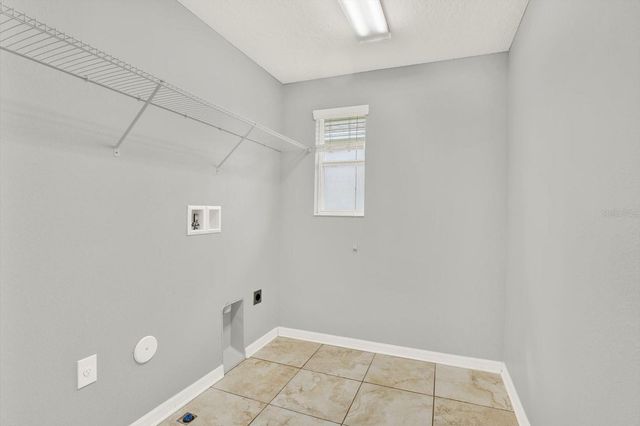 10560 LAKE SEMINOLE TERRACE, Seminole, FL 33772