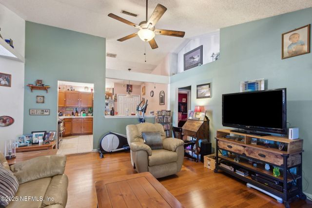 1812 SHERATON LAKES Circle, Middleburg, FL 32068
