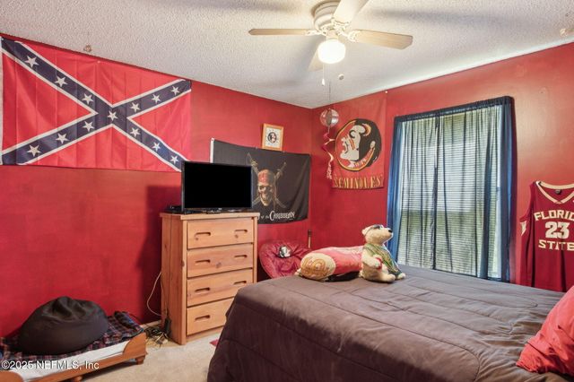 1812 SHERATON LAKES Circle, Middleburg, FL 32068