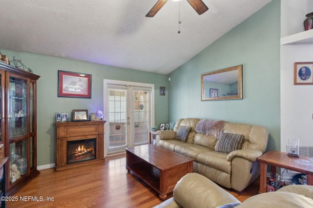 1812 SHERATON LAKES Circle, Middleburg, FL 32068