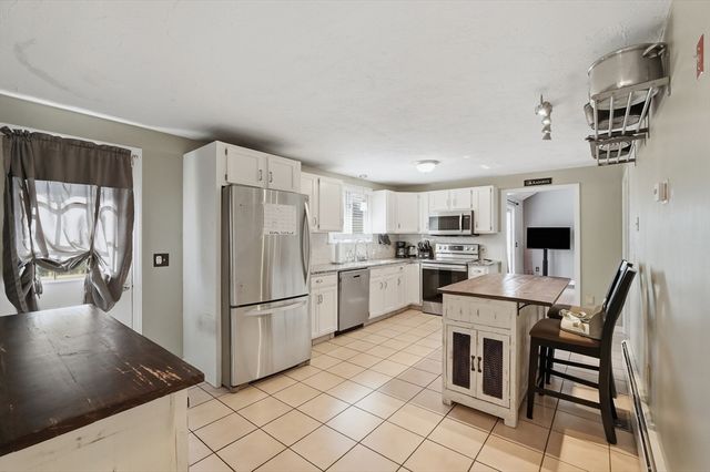 50 Conant St, Bridgewater, MA 02324