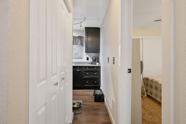 1233 S Kent Street, Visalia, CA 93277