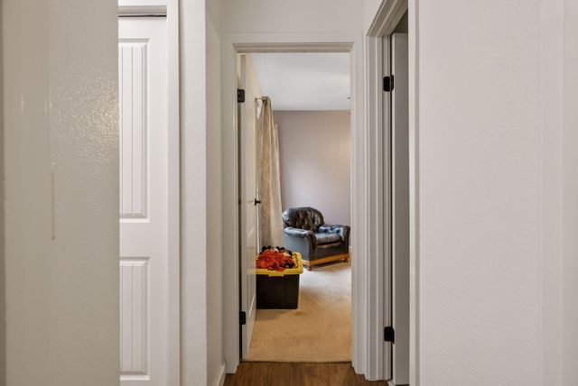 1233 S Kent Street, Visalia, CA 93277