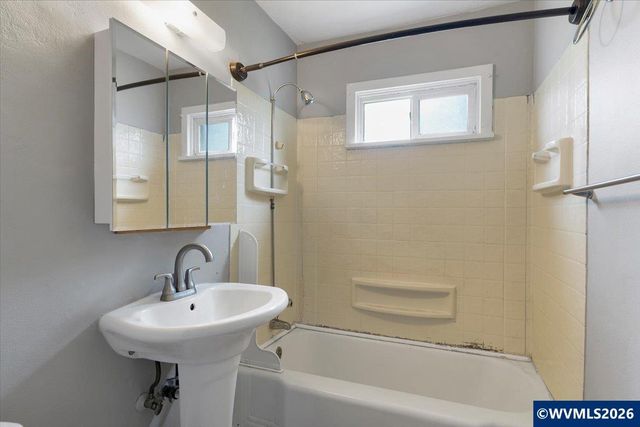 2230 Jelden St St NE, Salem, OR 97301