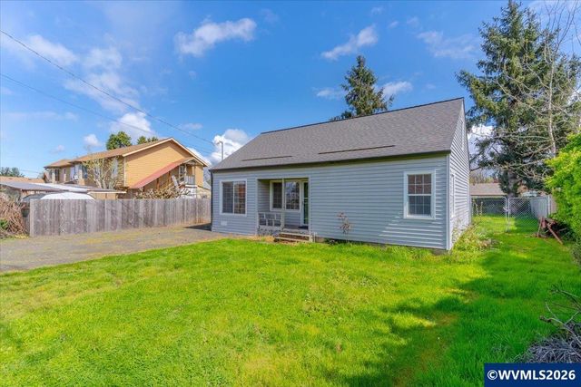 2230 Jelden St St NE, Salem, OR 97301