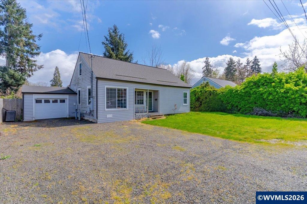 2230 Jelden St St NE, Salem, OR 97301