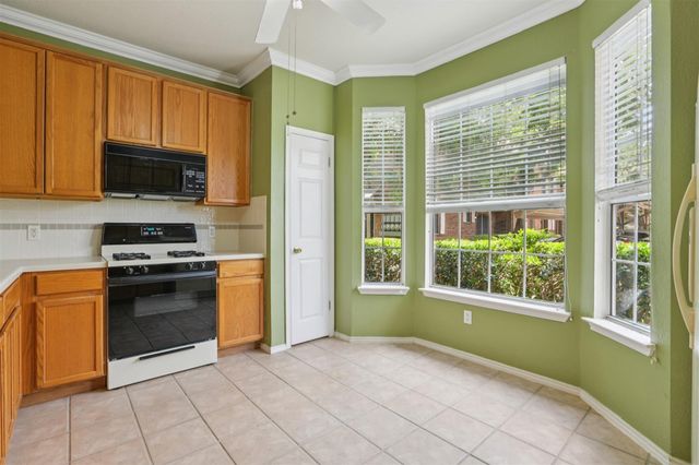 12401 Los Indios TRL 5, Austin, TX 78729